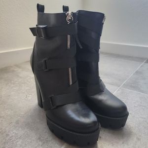 X2B Strappy Heeled Boots